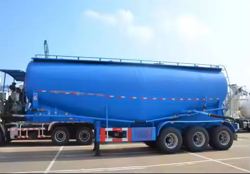 V Tipi 3 Eksen 60 metreküp çelik 60 ton maksimum yükü olan çimento yarı römork