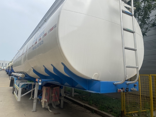 CIMC Yüksek Kalite Büyük Fiyat 3 Akslı Yakıt Tankı Kamyonu