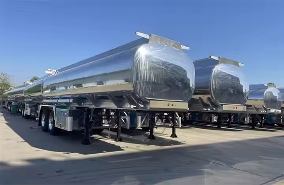 Petrol / Yakıt / Dizel / Benzin / Ham / Su / Süt Taşımacılığı 3 Eksel 50000L Alüminyum Alaşım Tank / Tanker Kamyon Yarım Rel