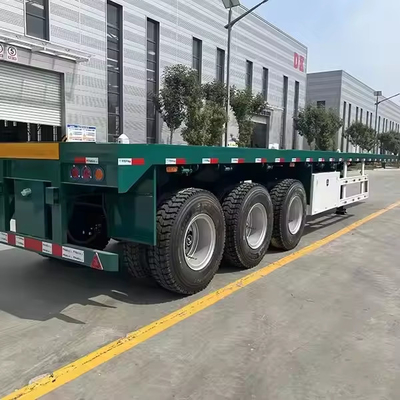 40ft 45ft düz yatak römork konteynere yerleştirilmiş başka bir yakıt tankı düz yatak römork toplu mal taşıma römorku